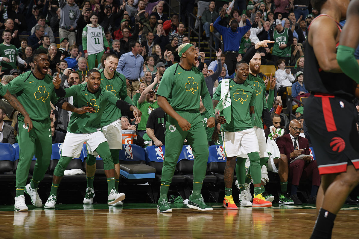 凯尔特人队过关斩将,客场击败强敌 凯尔特人队过关斩将,客场击败强敌