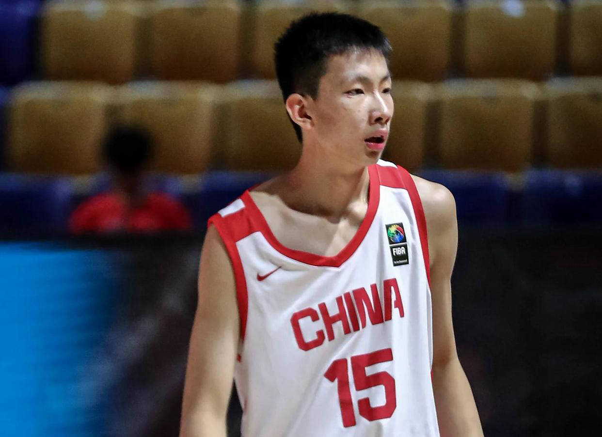 巴林篮球队战胜强敌，实力彰显