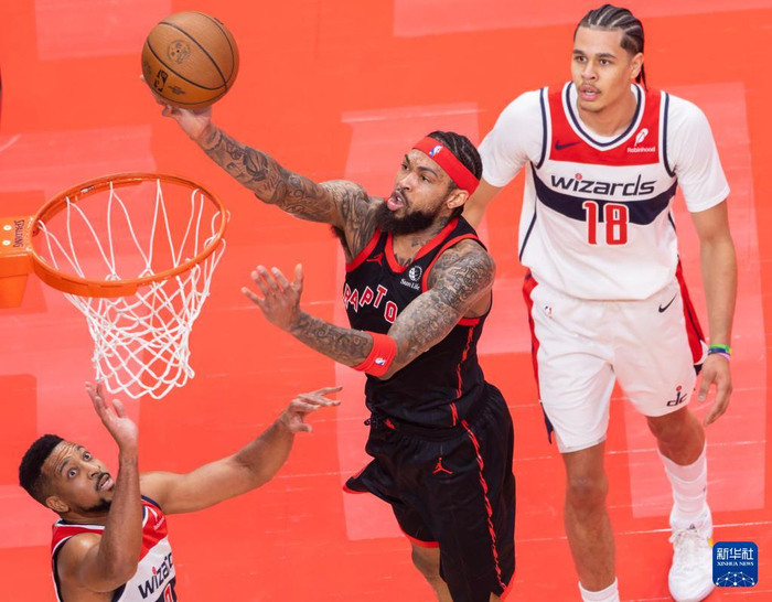 三亿体育体育官网app-猛龙队巨大胜利，战胜奇才队